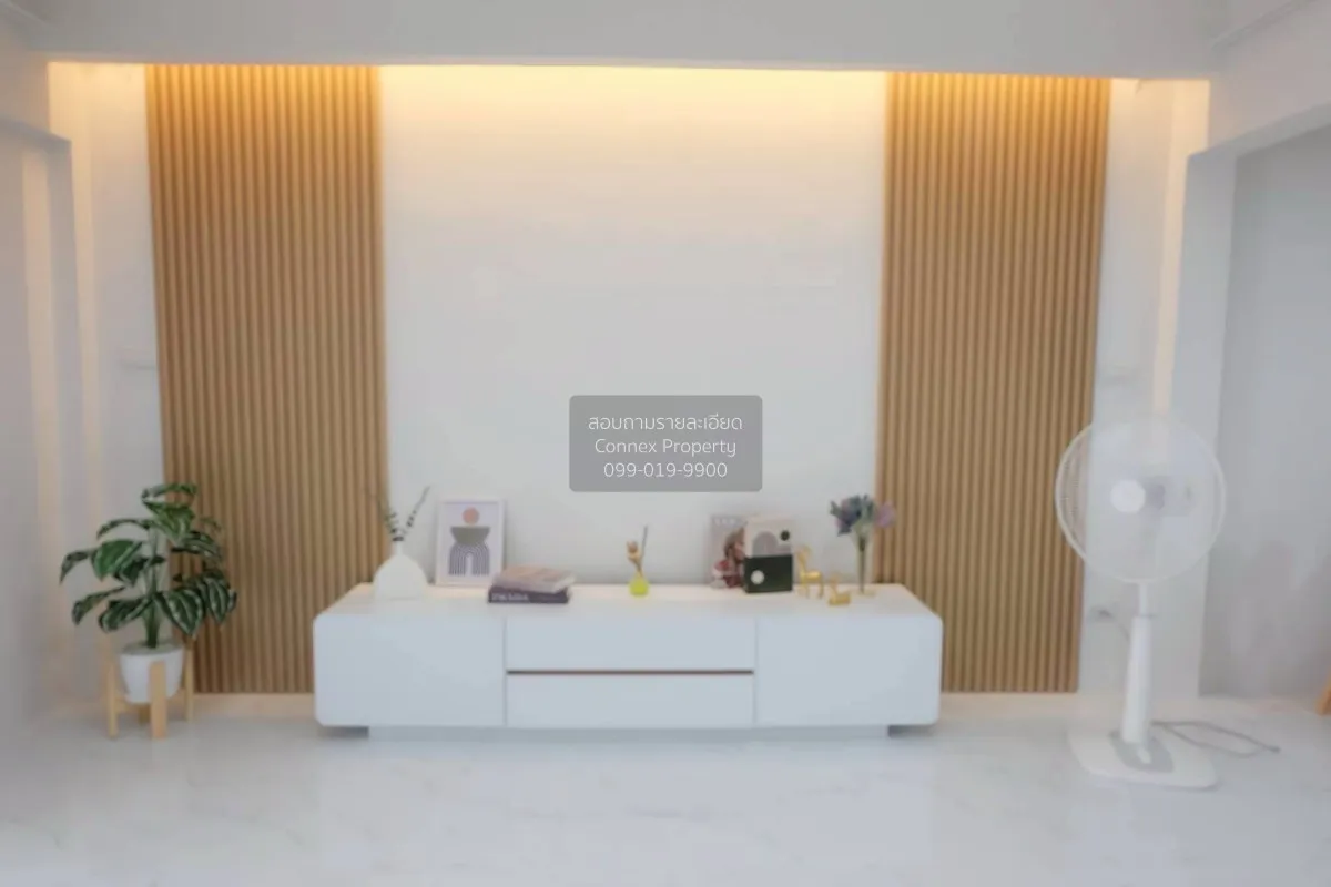 ขายทาวน์เฮ้าส์/ทาวน์โฮม  ปิ่นเจริญ 3 หน้ากว้าง รีโนเวทใหม่ สีกัน  2