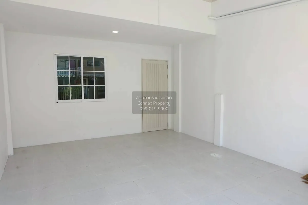 For Sale Townhouse/Townhome  , Sinwong , newly renovated , Thepha 2