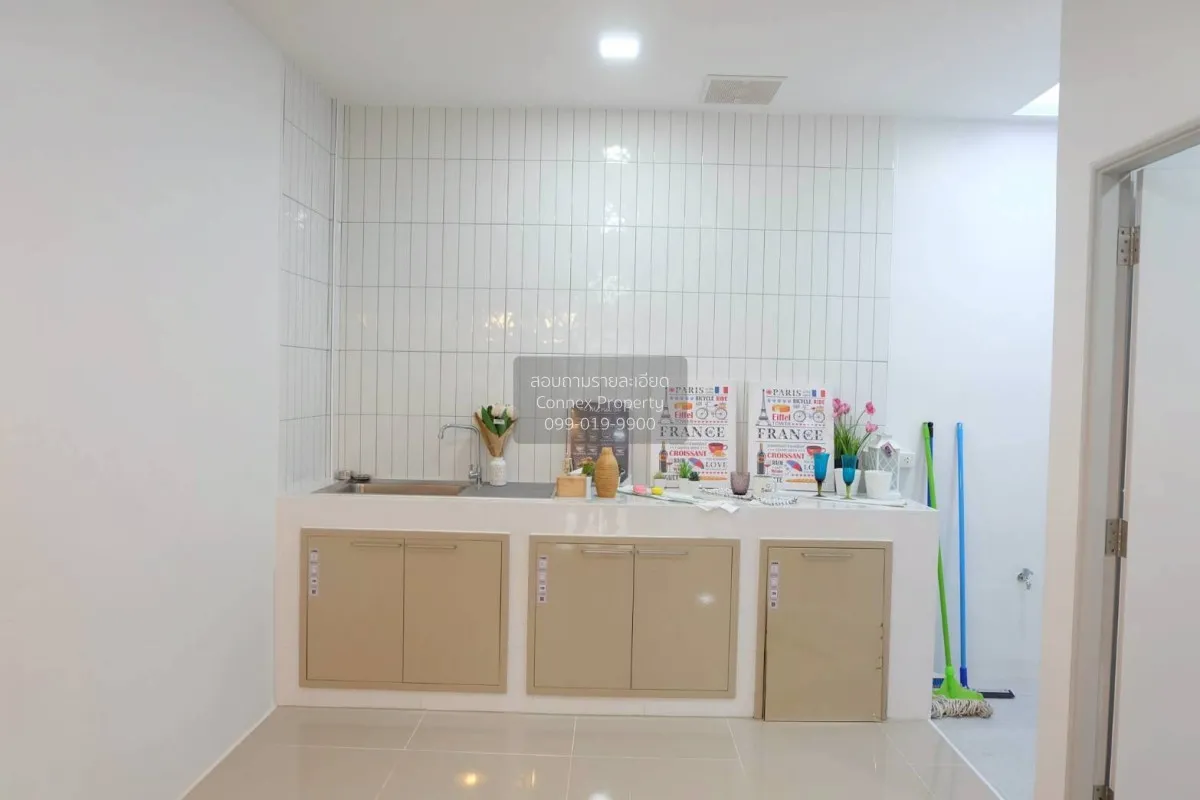 For Sale Townhouse/Townhome  , Sinwong , newly renovated , Thepha