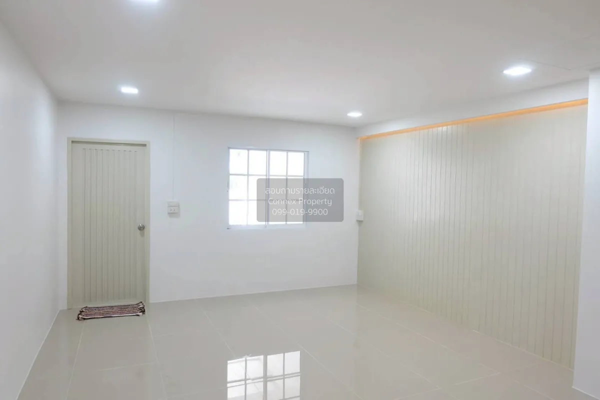 For Sale Townhouse/Townhome  , Sinwong , newly renovated , Thepha