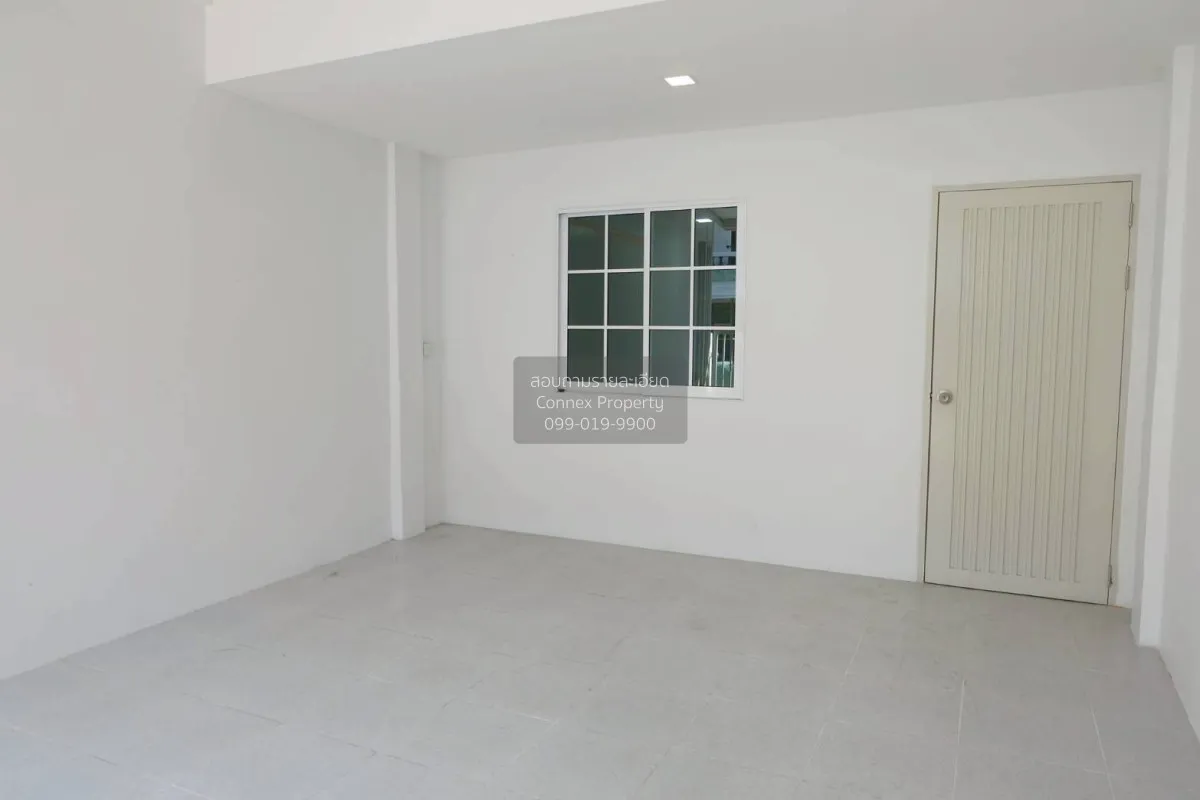 For Sale Townhouse/Townhome  , Sinwong , newly renovated , Thepha