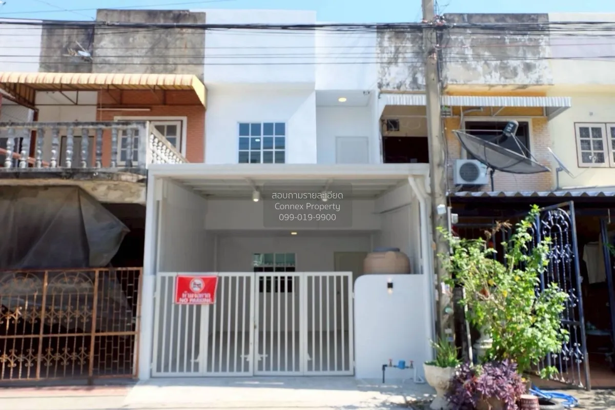 For Sale Townhouse/Townhome  , Sinwong , newly renovated , Thepha