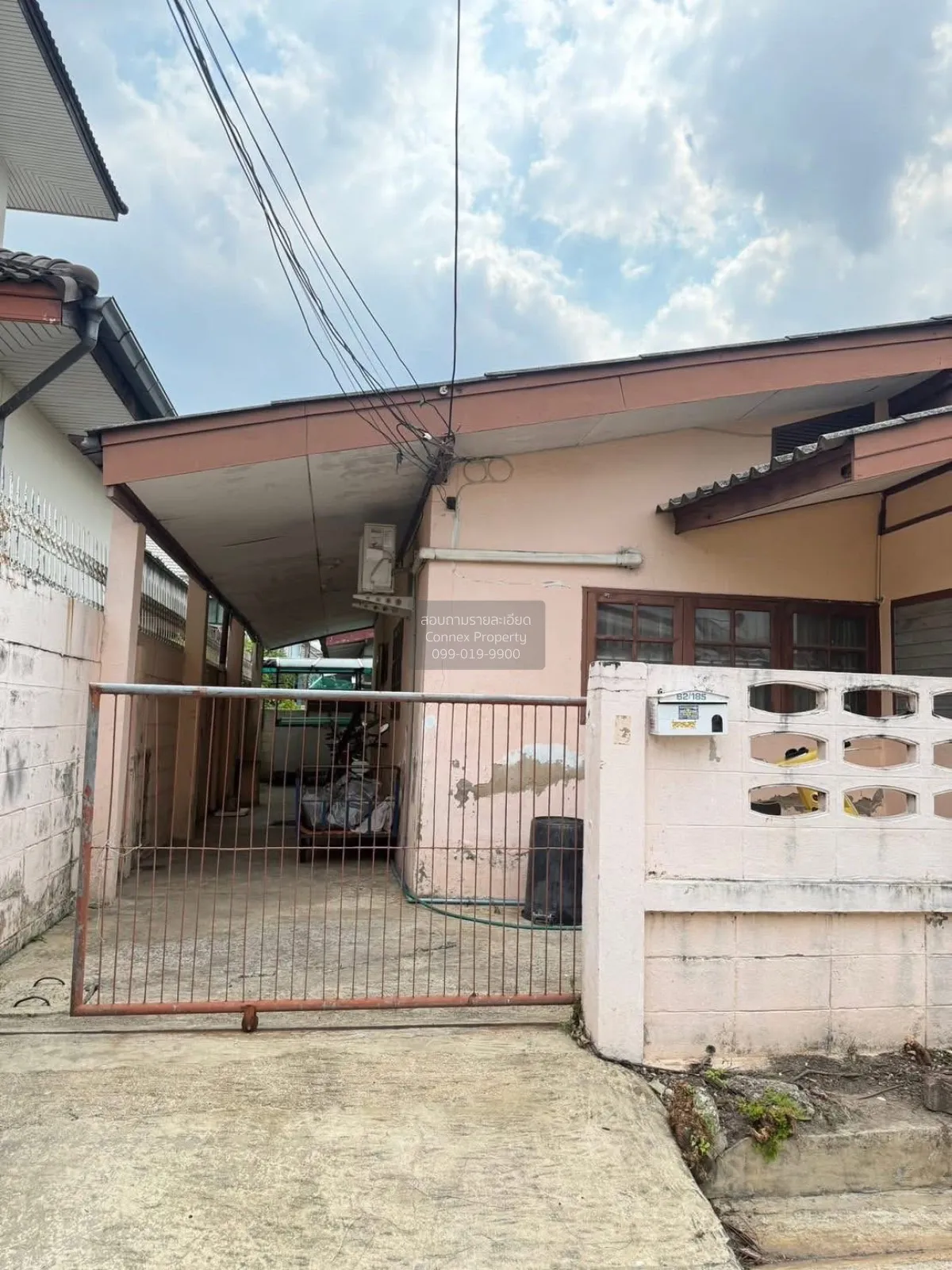 For Sale House , Senaniwet 2 , Chorakhe Bua , Lat Phrao , Bangkok 3