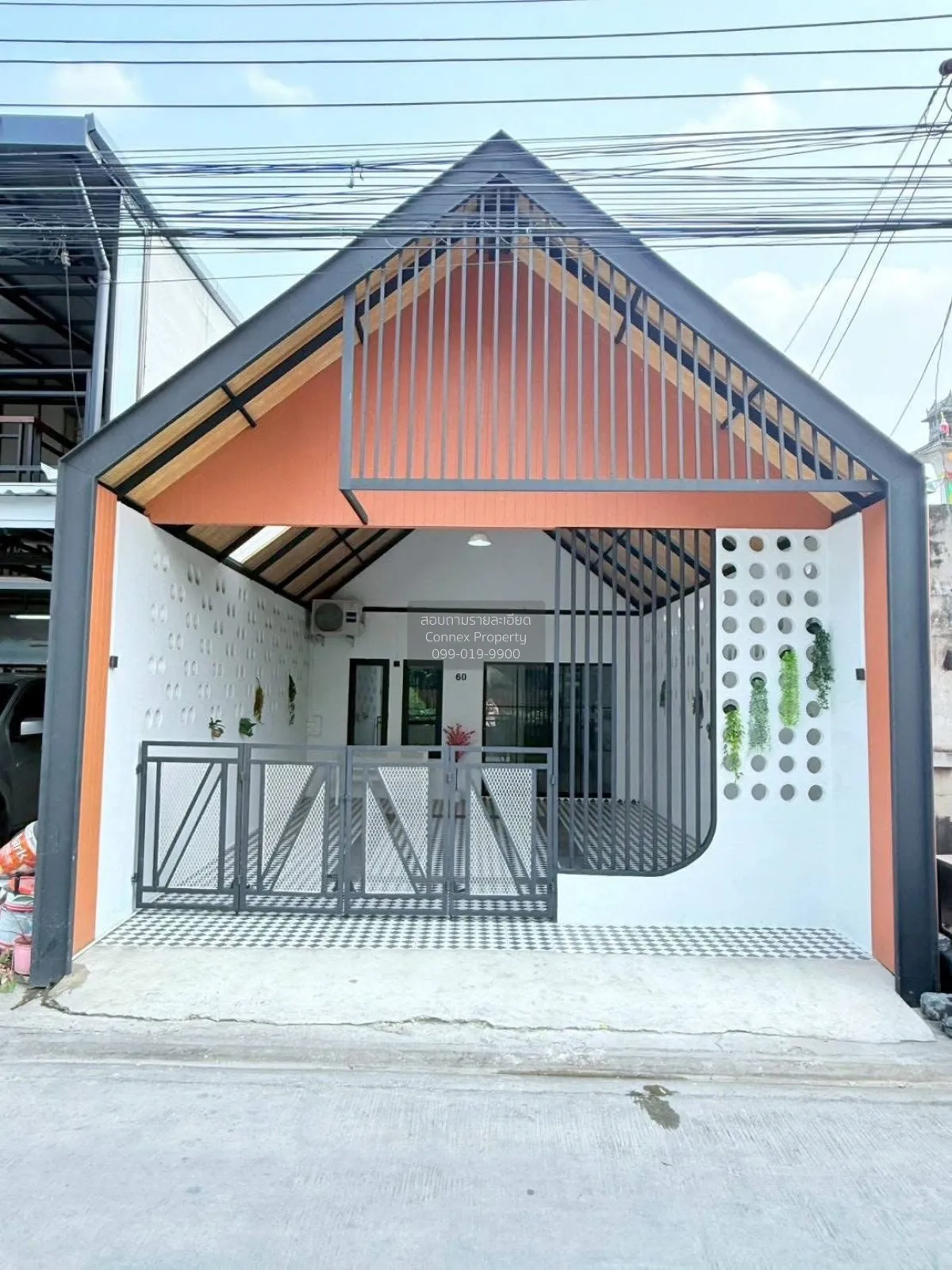 ขายทาวน์เฮ้าส์/ทาวน์โฮม  เพชรไพลิน พระยาสุเรนทร์ 35 รีโนเวทใหม่ บ 1