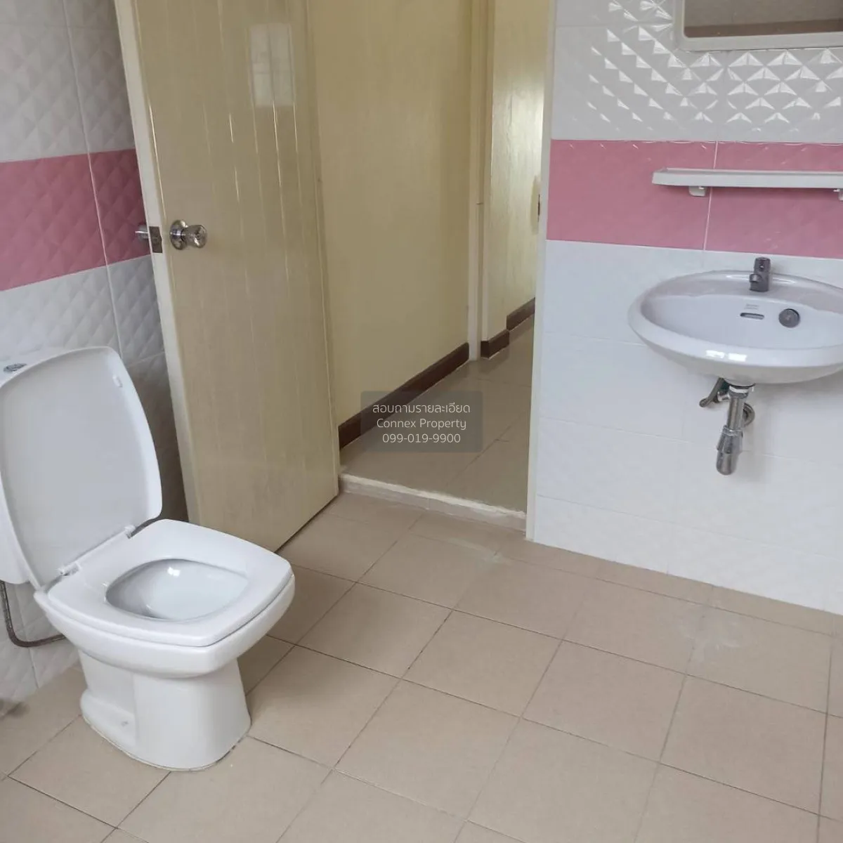 For Sale Townhouse/Townhome  , Baan 84 Mansion , MRT-Ladprao 71 , 4