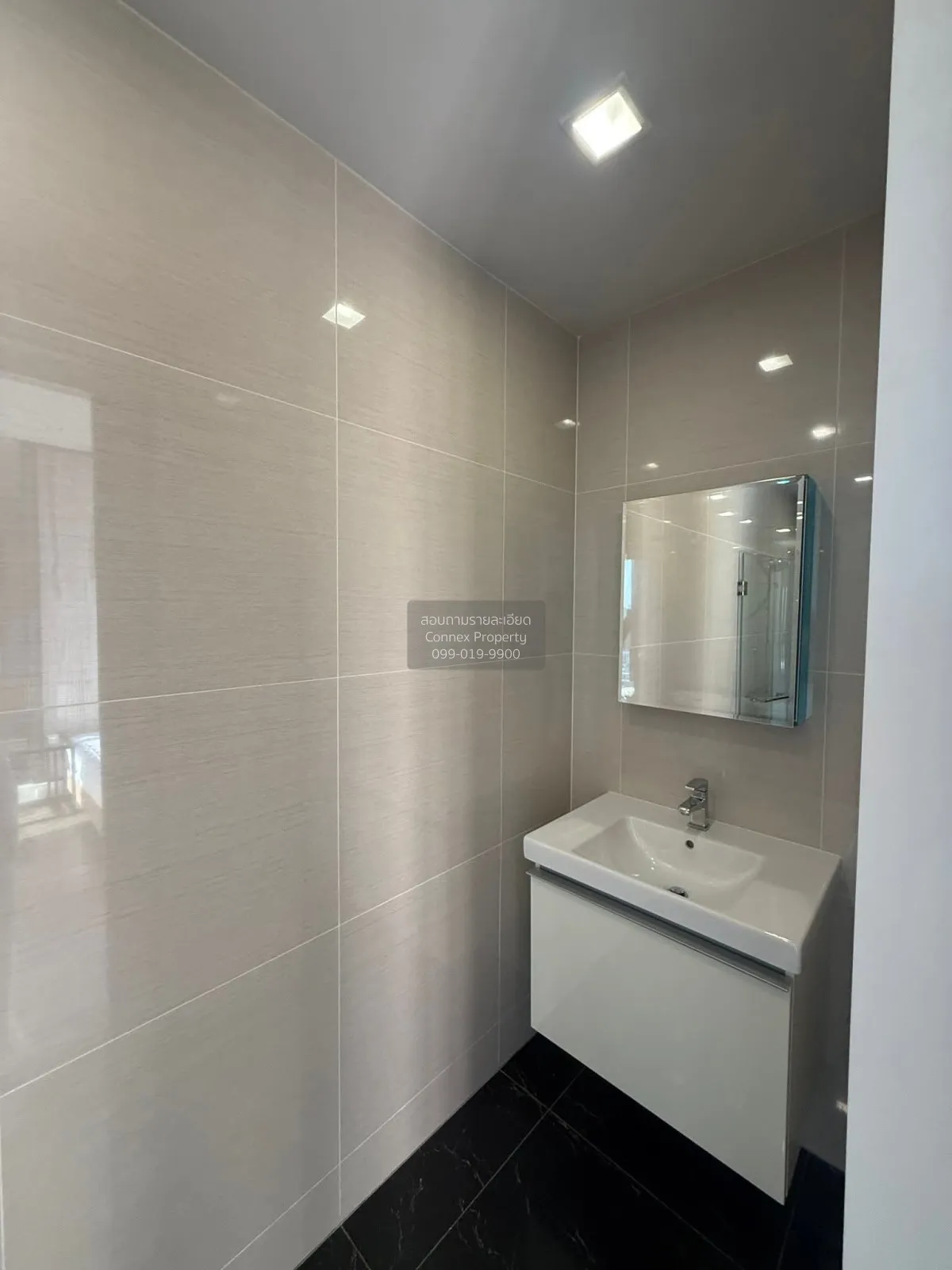 For Rent Condo , Park Origin Phrom Phong , high floor , BTS-Phrom