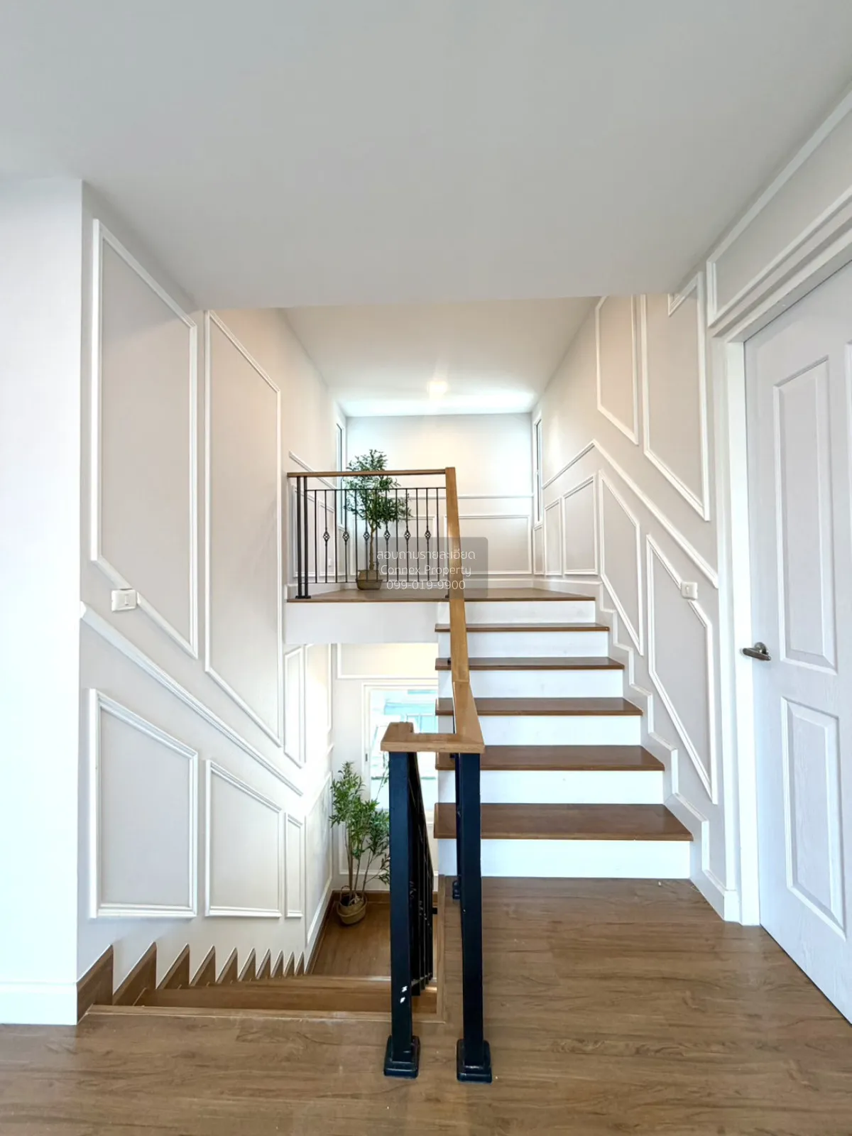 For Sale House , Grandio Petchkasem 81 , corner unit , Nong Khang