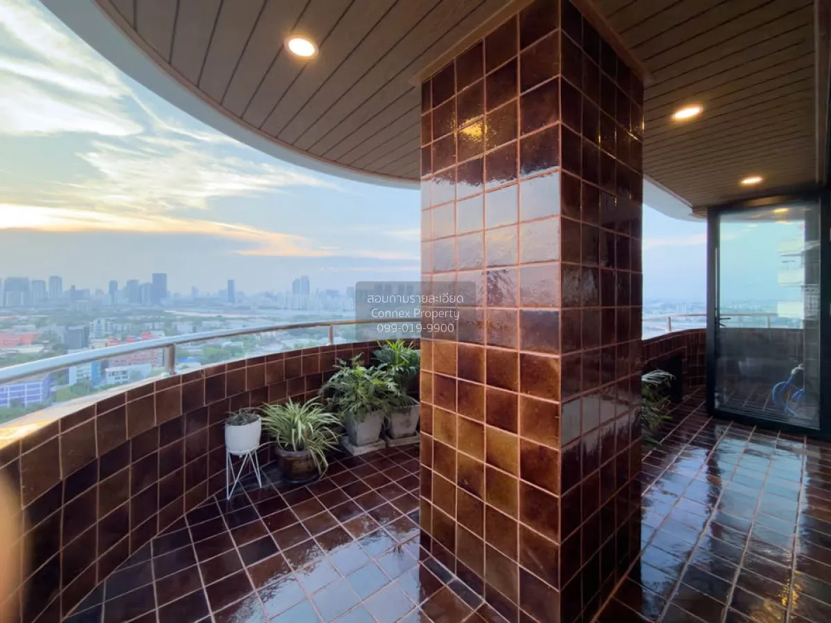 For Sale Condo , Royal 9 Residence , nice view , high floor , new