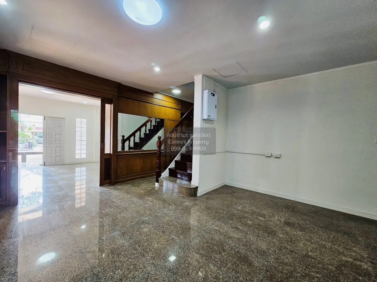 ขายบ้าน  บ้านสวนดอกไม้ ศาลาธรรมสพน์ เขต ทวีวัฒนา กรุงเทพ CX-15107