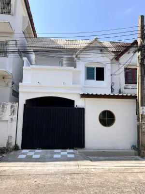 ขายทาวน์เฮ้าส์/ทาวน์โฮม  สินชัย 3 รีโนเวทใหม่ บางขุนศรี เขต บางกอกน้อย กรุงเทพ CX-151114