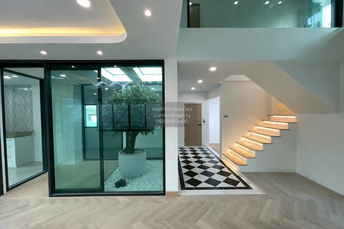 ขายบ้านเดี่ยวหลังมุม ซอยนวมินทร์ 127  ห้องมุม รีโนเวทใหม่ นวลจันท