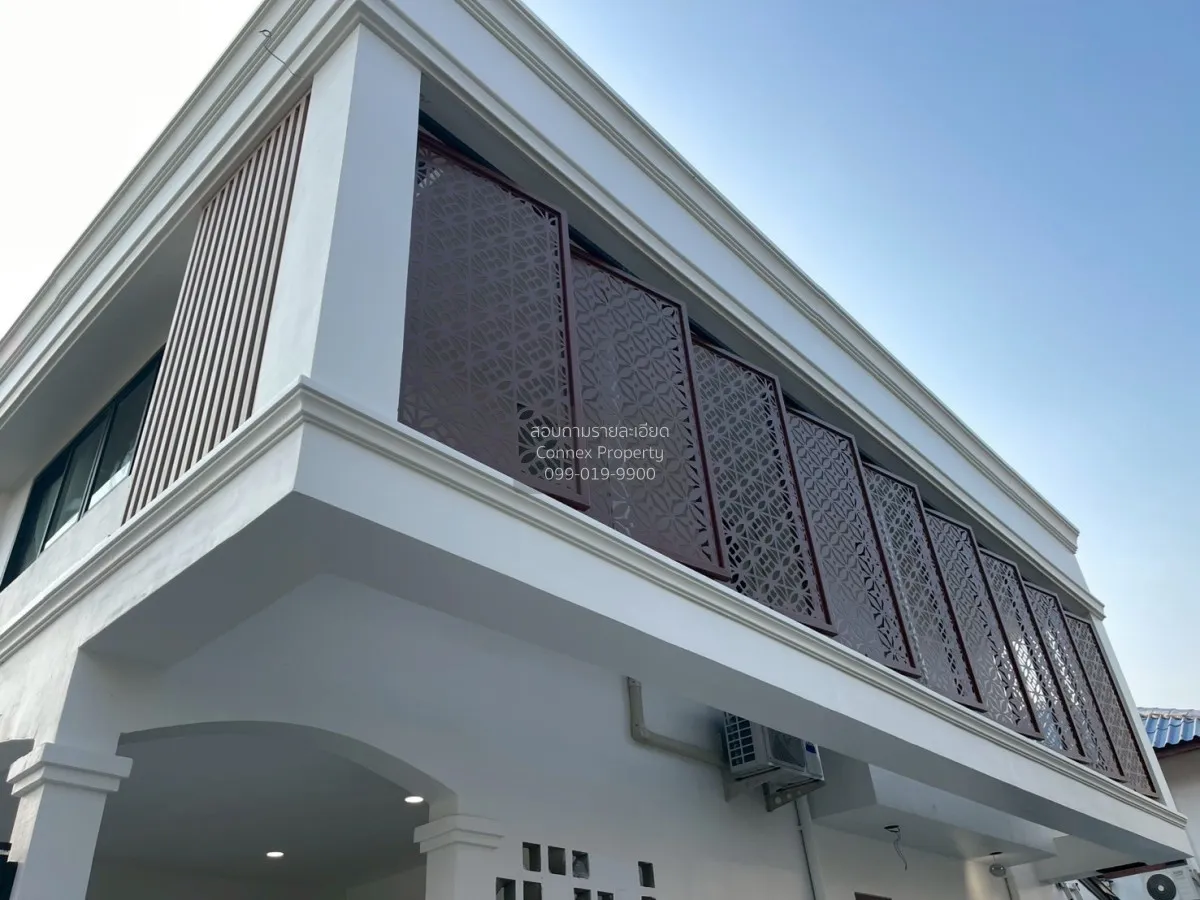 ขายบ้านเดี่ยวหลังมุม ซอยนวมินทร์ 127  ห้องมุม รีโนเวทใหม่ นวลจันท