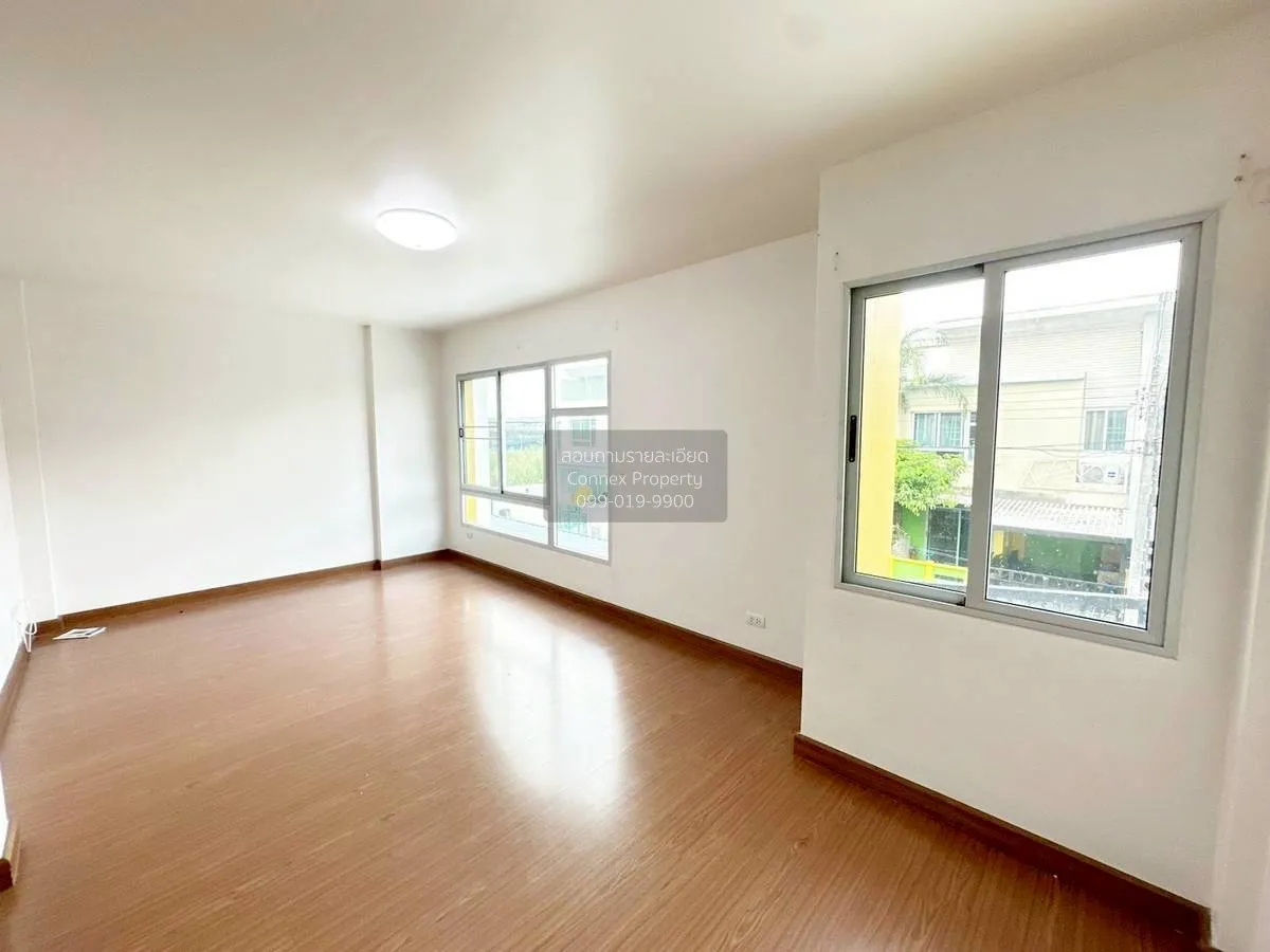 ขายทาวน์เฮ้าส์/ทาวน์โฮม  บ้านกลางกรุง เดอะรอยัลเวียนนา รัชวิภา BT