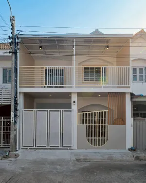 ขายทาวน์เฮ้าส์/ทาวน์โฮม  บัวทองธานี รีโนเวทใหม่ บางบัวทอง บางบัวทอง นนทบุรี CX-151143