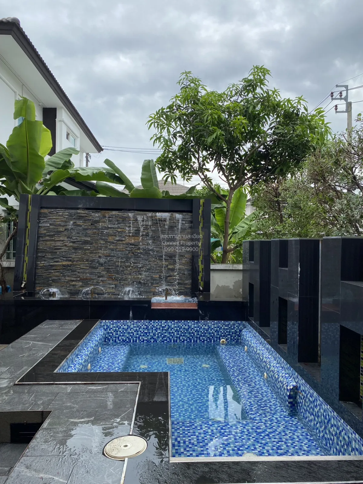 ขายบ้าน  มัณฑนา พระราม 9 - ศรีนครินทร์ ห้องมุม MRT-ศรีกรีฑา (สายส