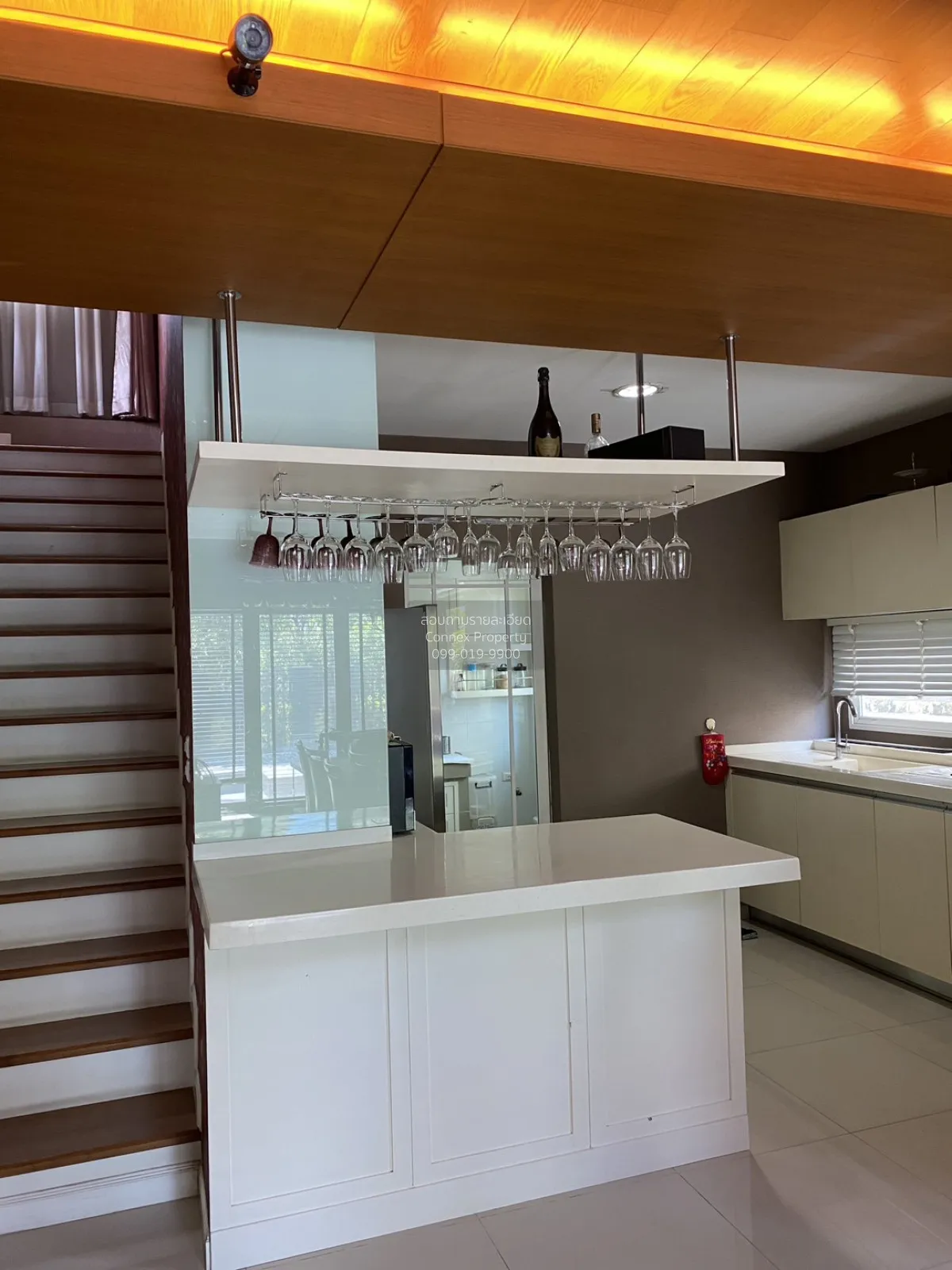 ขายบ้าน  มัณฑนา พระราม 9 - ศรีนครินทร์ ห้องมุม MRT-ศรีกรีฑา (สายส