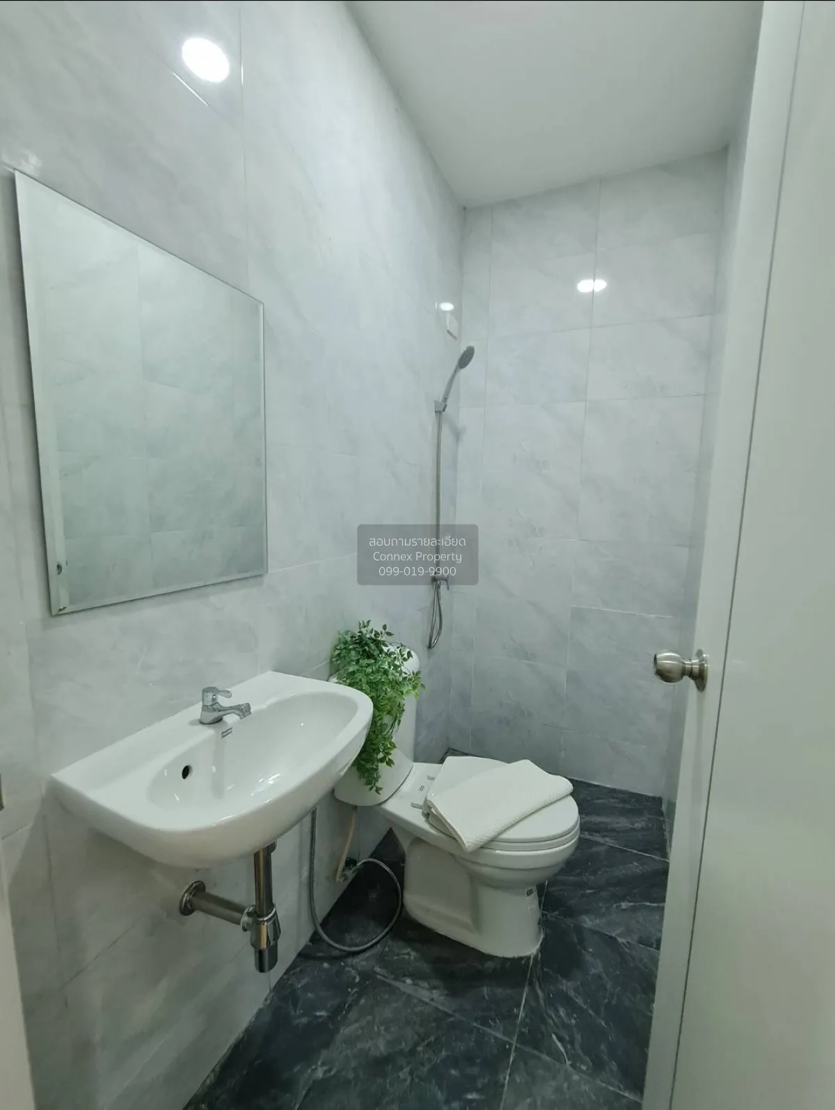 For Sale Townhouse/Townhome  , Moobaan Sena Villa 84 , Khlong Cha