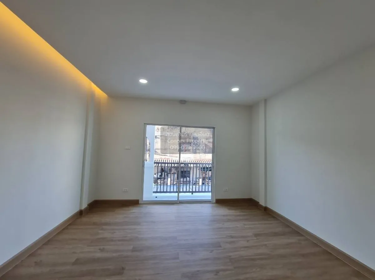 For Sale Townhouse/Townhome  , Moobaan Sena Villa 84 , Khlong Cha