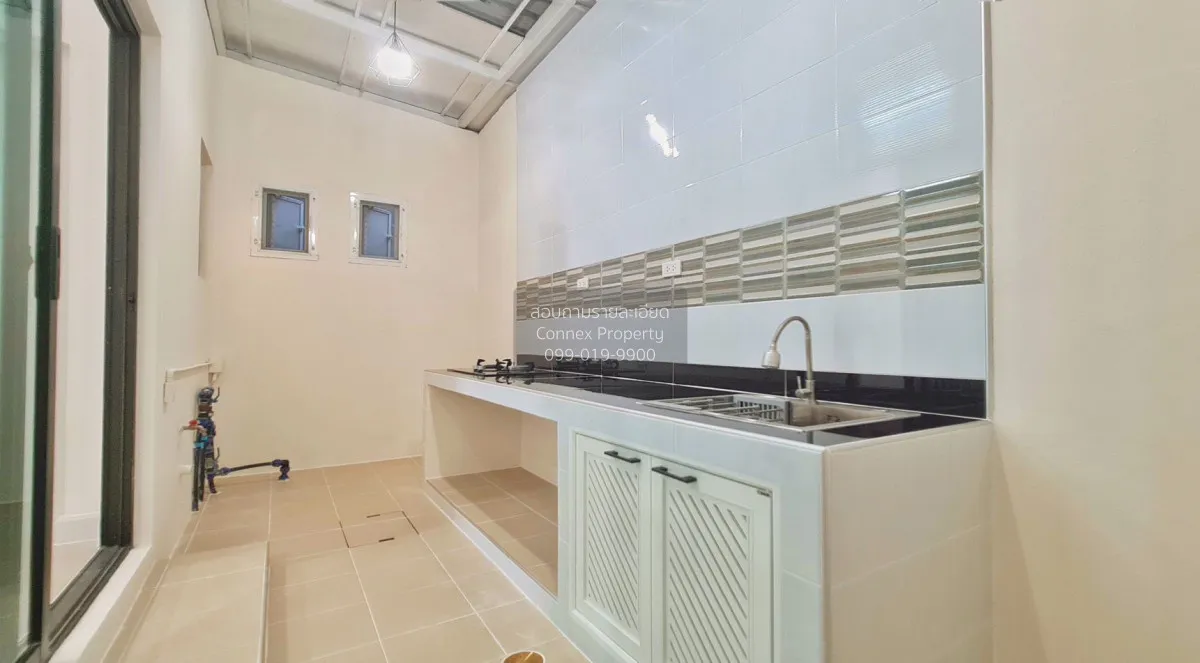 For Sale Townhouse/Townhome  , V Compound Tiwanon-Rangsit , newly