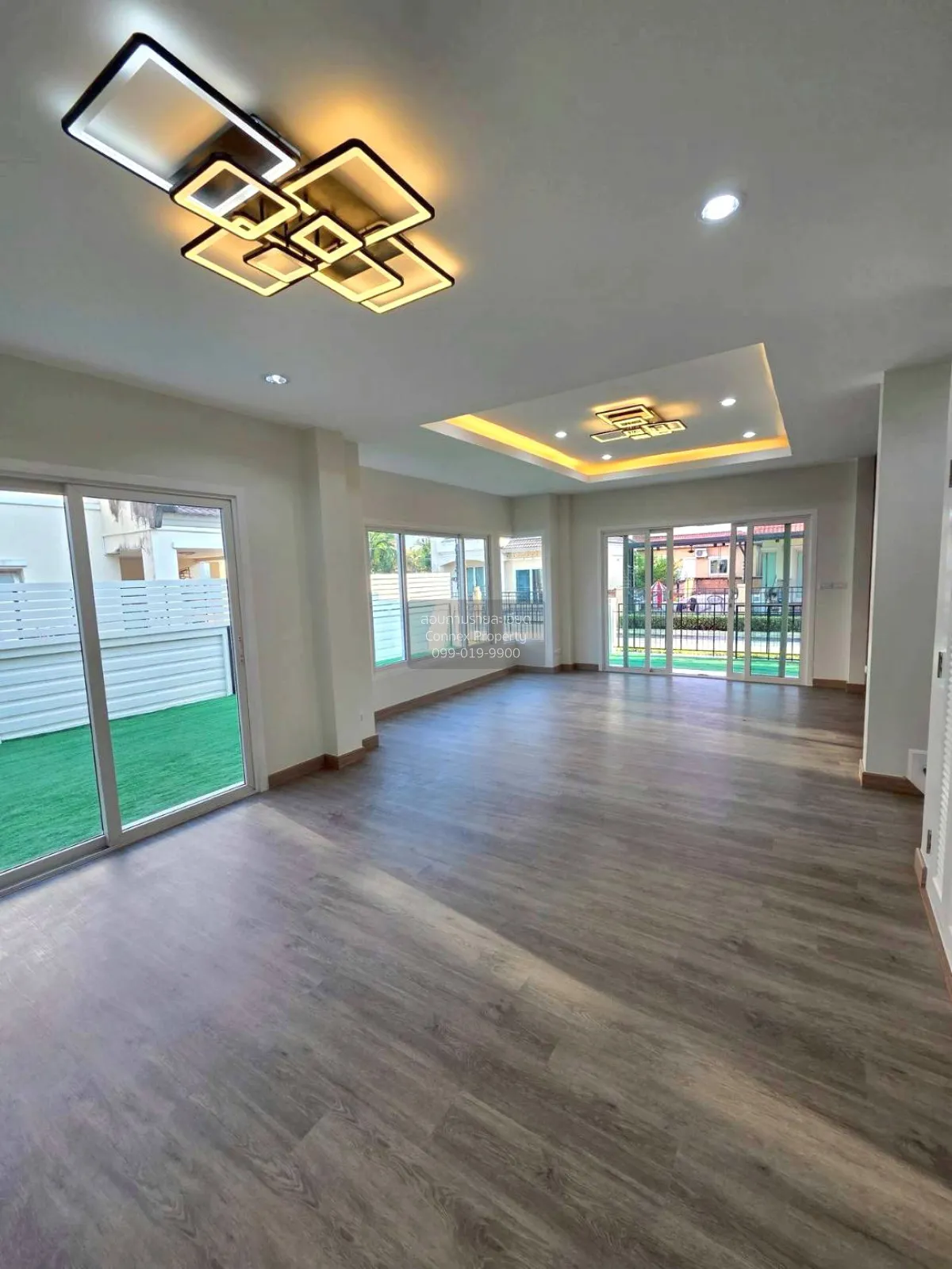 For Sale House , The Grand Wongwaen - Prachauthit , wide frontage