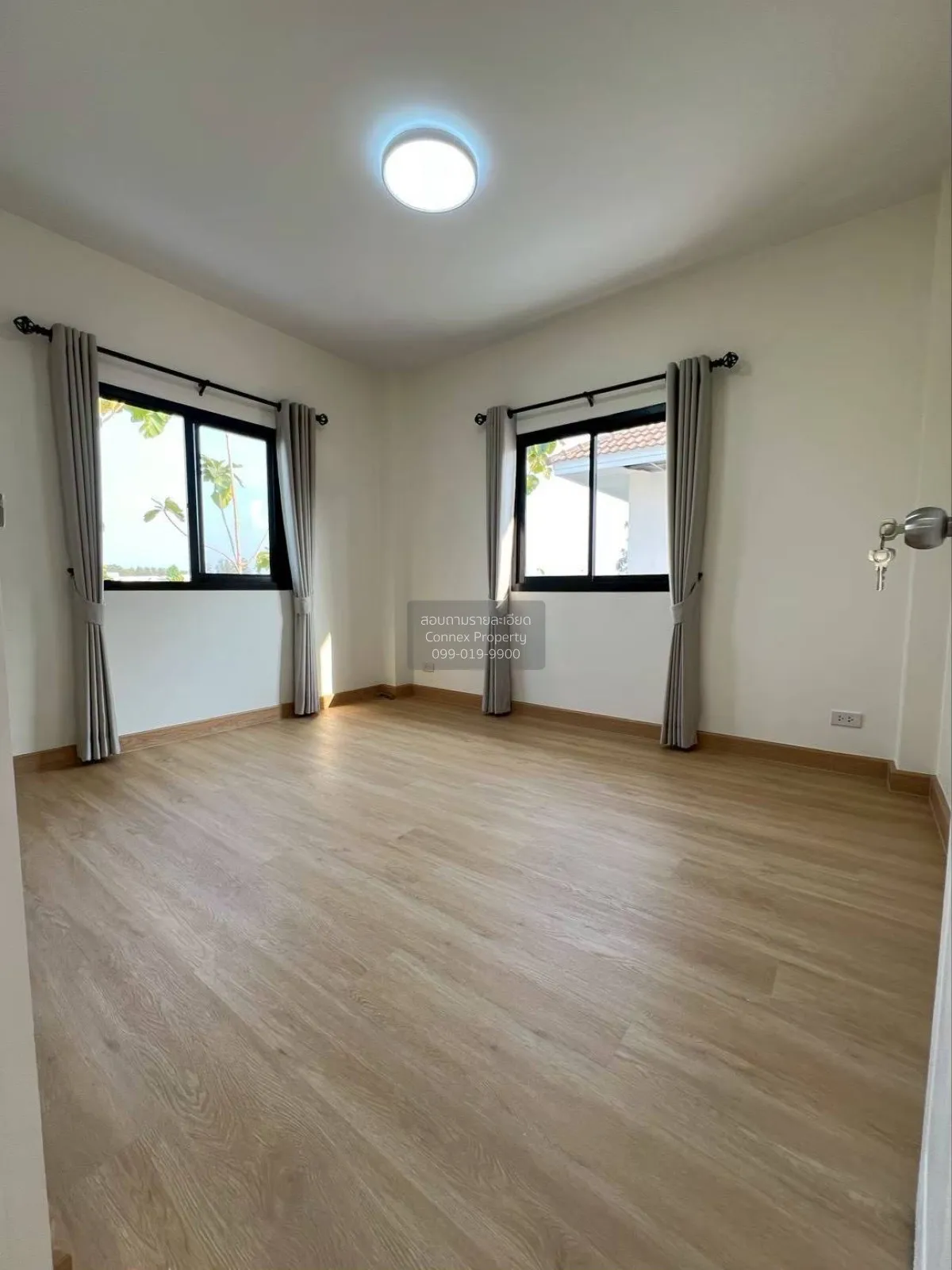 For Sale House , Lanceo Wongwaen-Ramintra , nice view , corner un