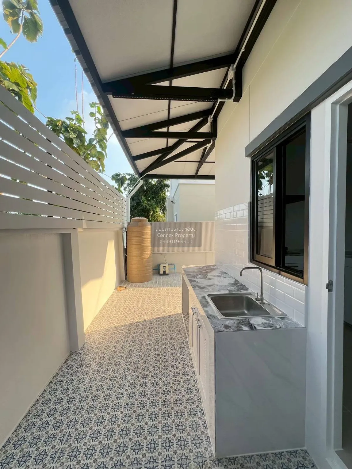 For Sale House , Lanceo Wongwaen-Ramintra , nice view , corner un