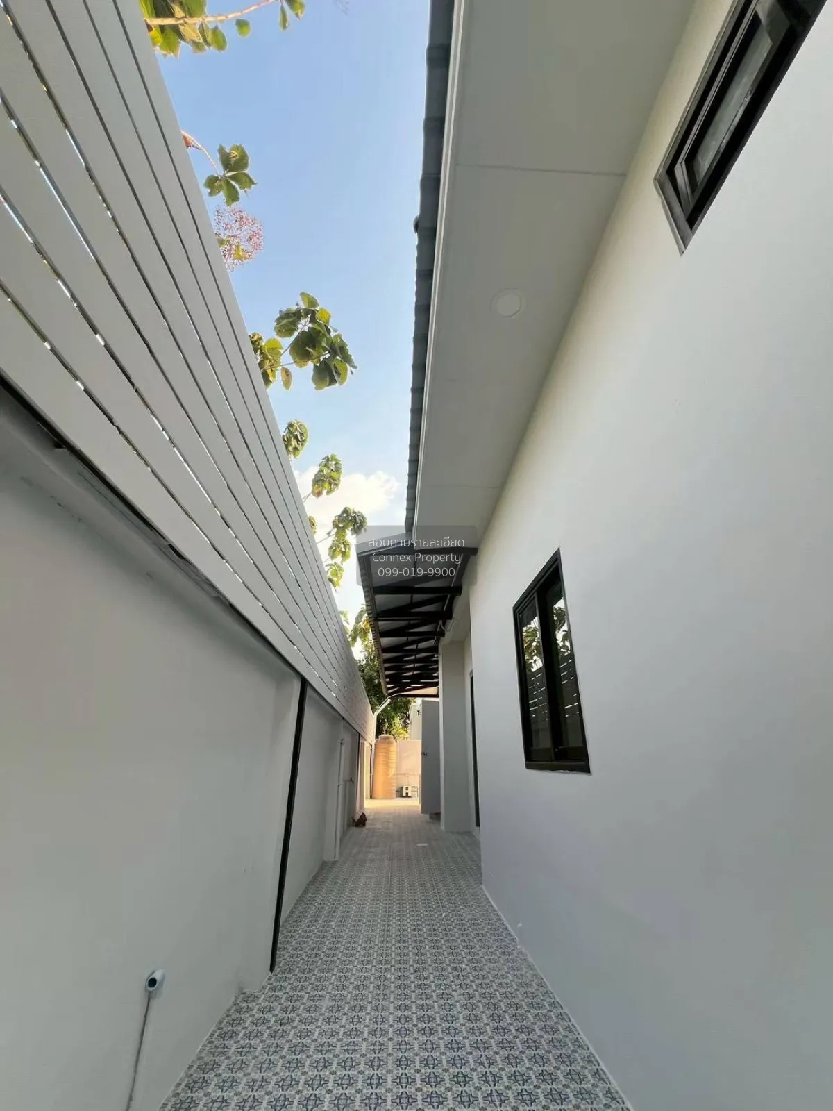 For Sale House , Lanceo Wongwaen-Ramintra , nice view , corner un