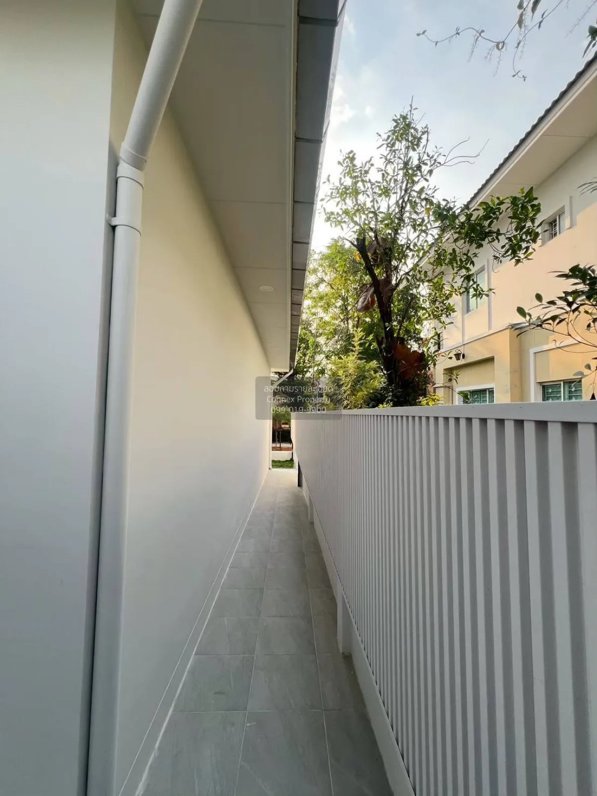 For Sale House , Lanceo Wongwaen-Ramintra , nice view , corner un