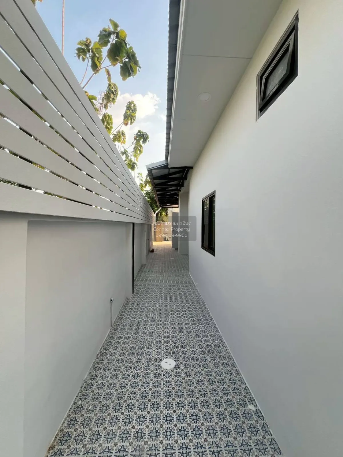 For Sale House , Lanceo Wongwaen-Ramintra , nice view , corner un