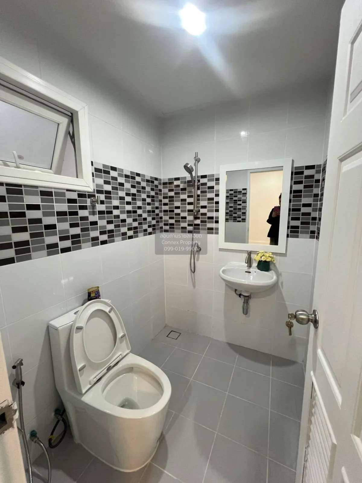 ขายทาวน์เฮ้าส์/ทาวน์โฮม  โนโว วิลล์ วงแหวน-ลำลูกกา คลอง 5 รีโนเวท