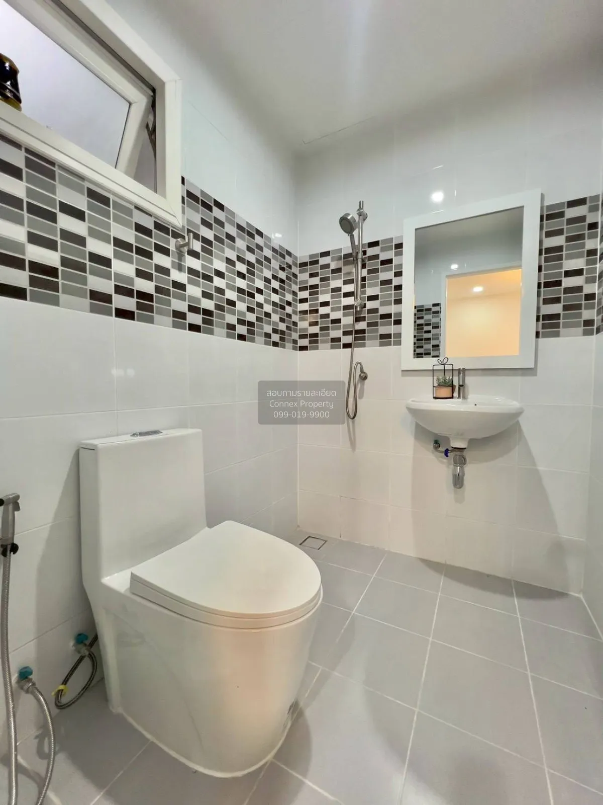 ขายทาวน์เฮ้าส์/ทาวน์โฮม  โนโว วิลล์ วงแหวน-ลำลูกกา คลอง 5 รีโนเวท