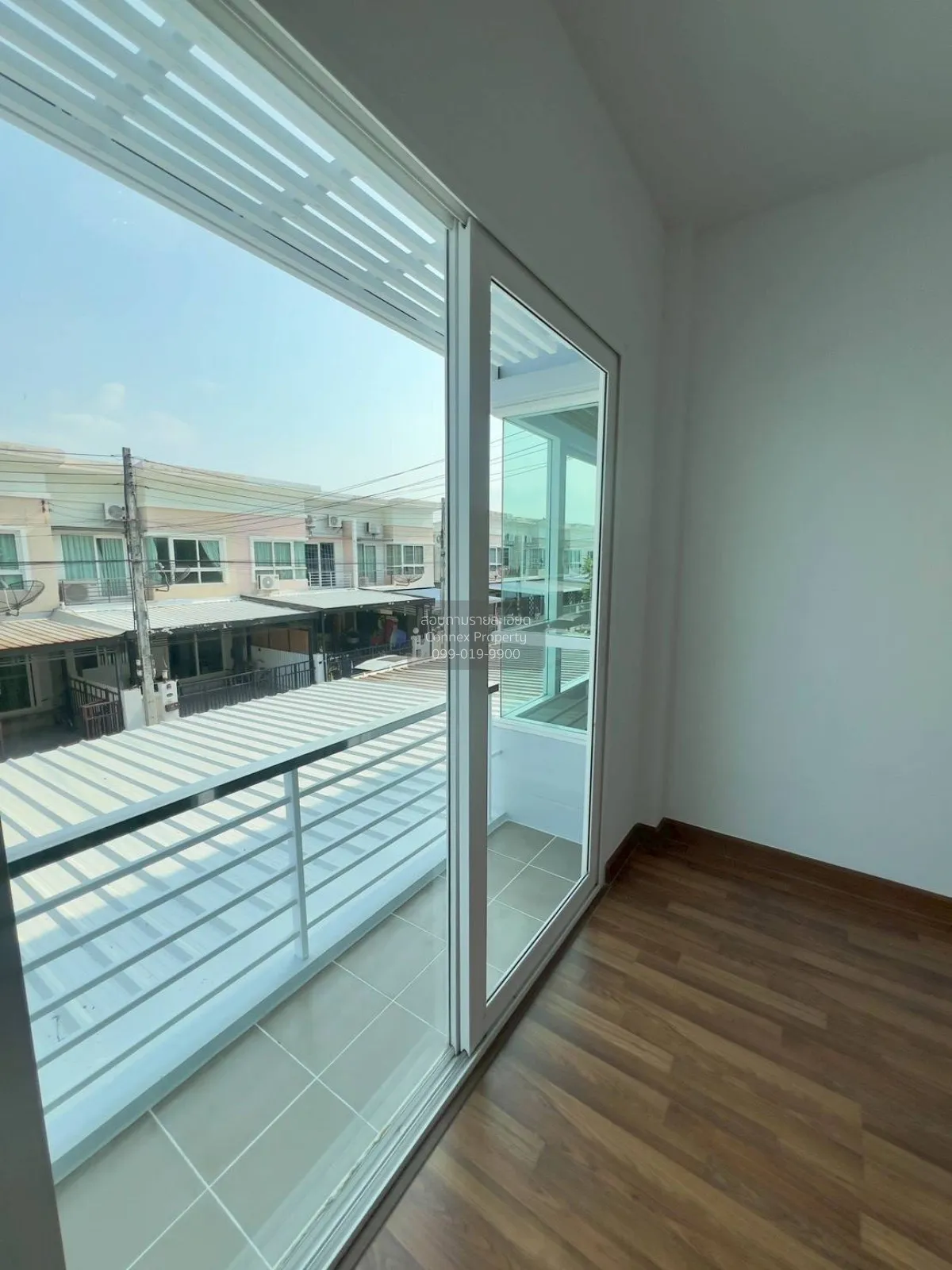 ขายทาวน์เฮ้าส์/ทาวน์โฮม  โนโว วิลล์ วงแหวน-ลำลูกกา คลอง 5 รีโนเวท