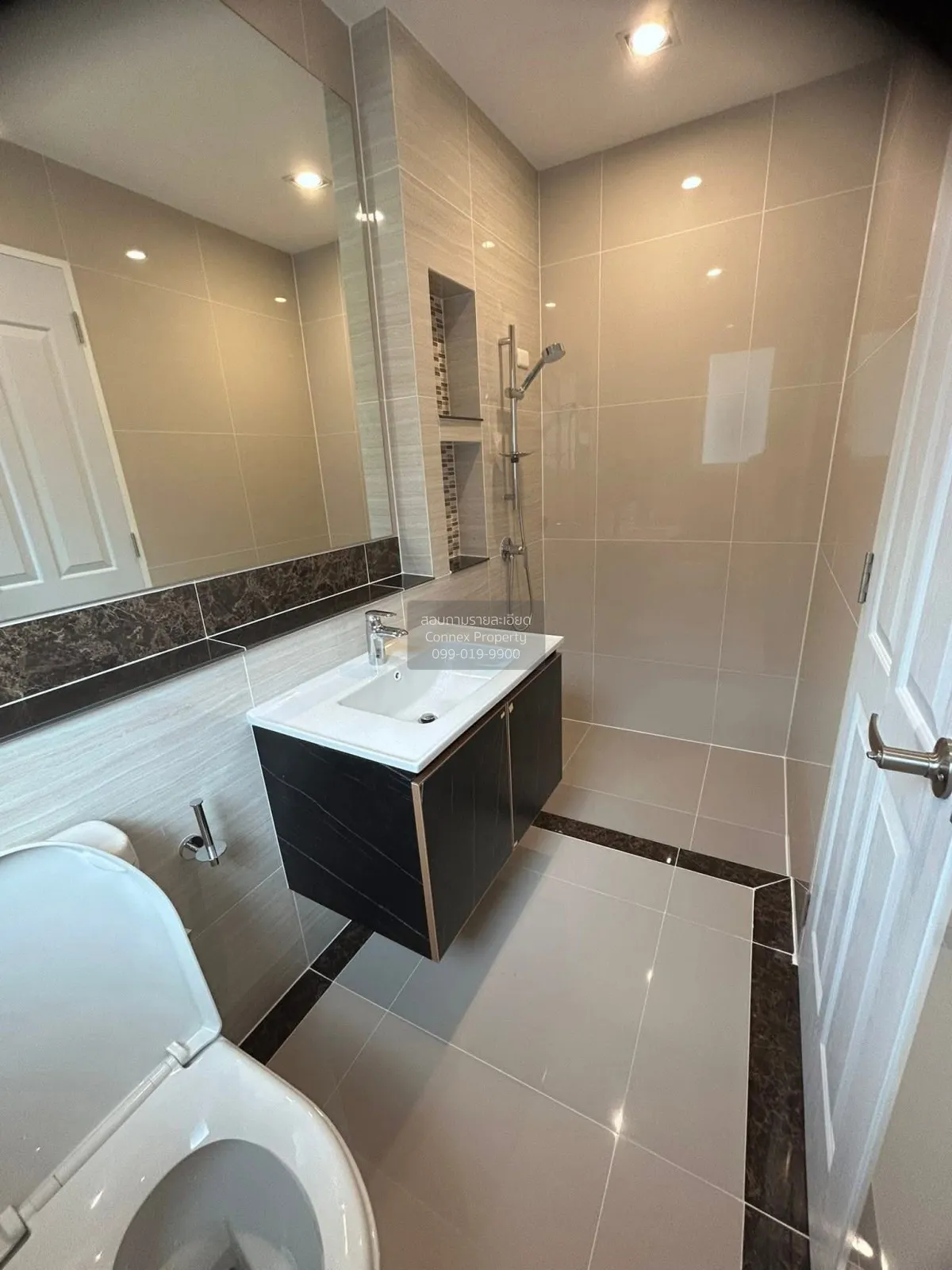 For Rent House , Grandio Petchkasem 81 , Nong Khang Phlu , Nong K