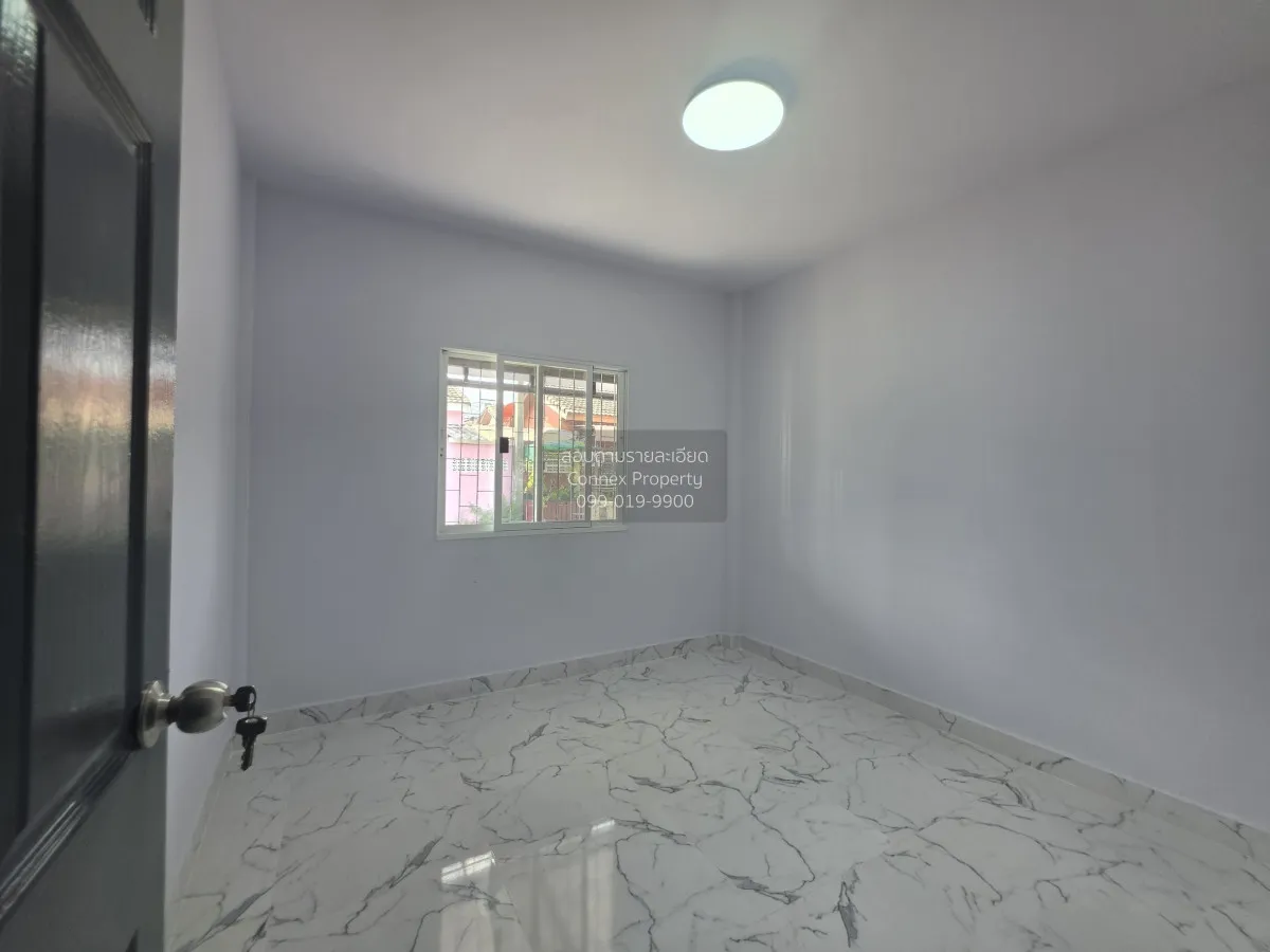 ขายทาวน์เฮ้าส์/ทาวน์โฮม  กรีนการ์เด้นโฮม คลอง 11 ห้องมุม หน้ากว้า