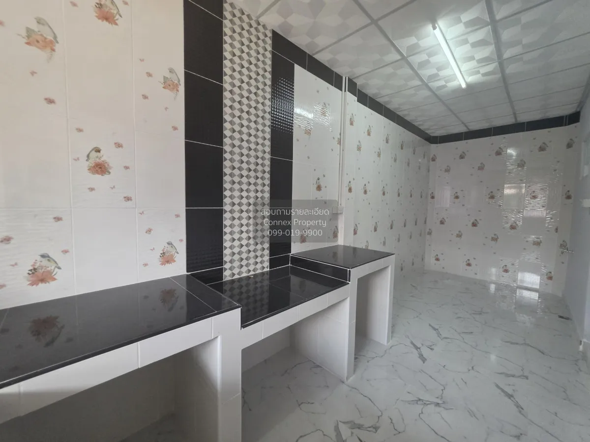 ขายทาวน์เฮ้าส์/ทาวน์โฮม  กรีนการ์เด้นโฮม คลอง 11 ห้องมุม หน้ากว้า