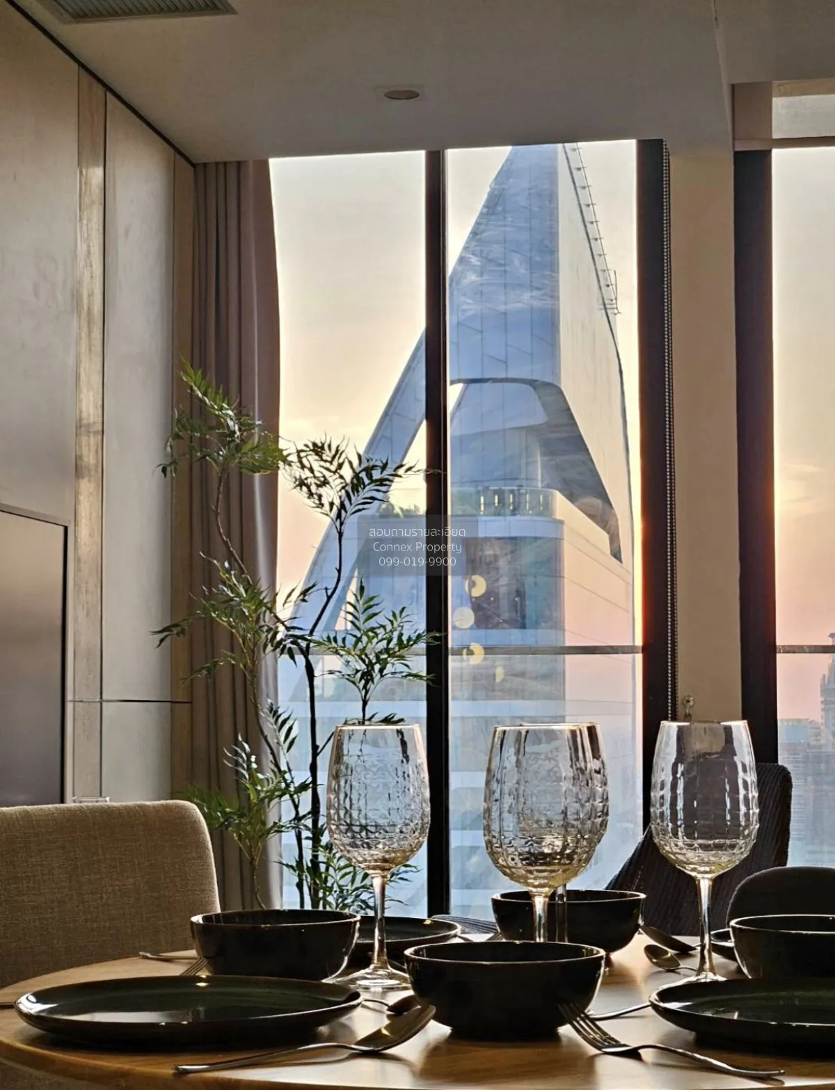 For Rent Condo , Noble Ploenchit , high floor , BTS-Phloen Chit , 4