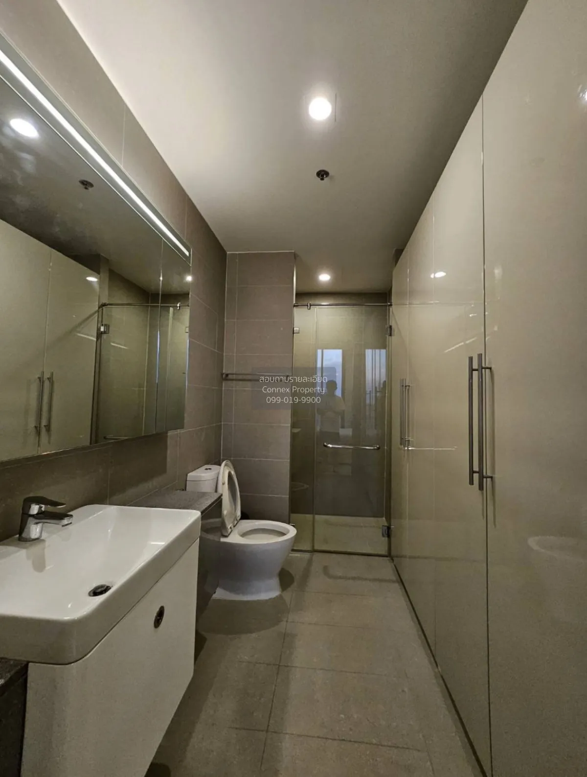 For Rent Condo , Noble Ploenchit , high floor , BTS-Phloen Chit ,