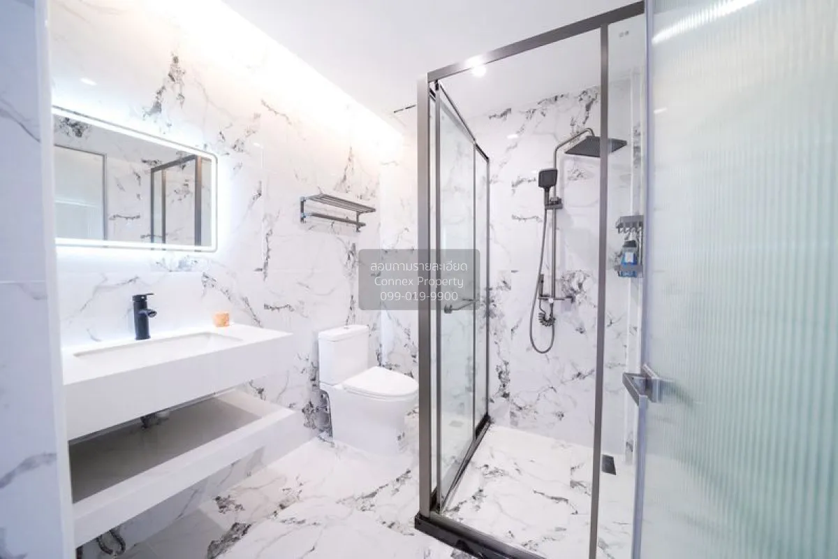 For Sale 2 - story house 308 sq.wa. Na Kluea Bang Lamung Chonburi