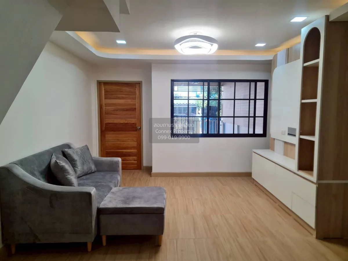 For Sale Townhouse/Townhome  , Kritsana Romklao 12 , newly renova 3