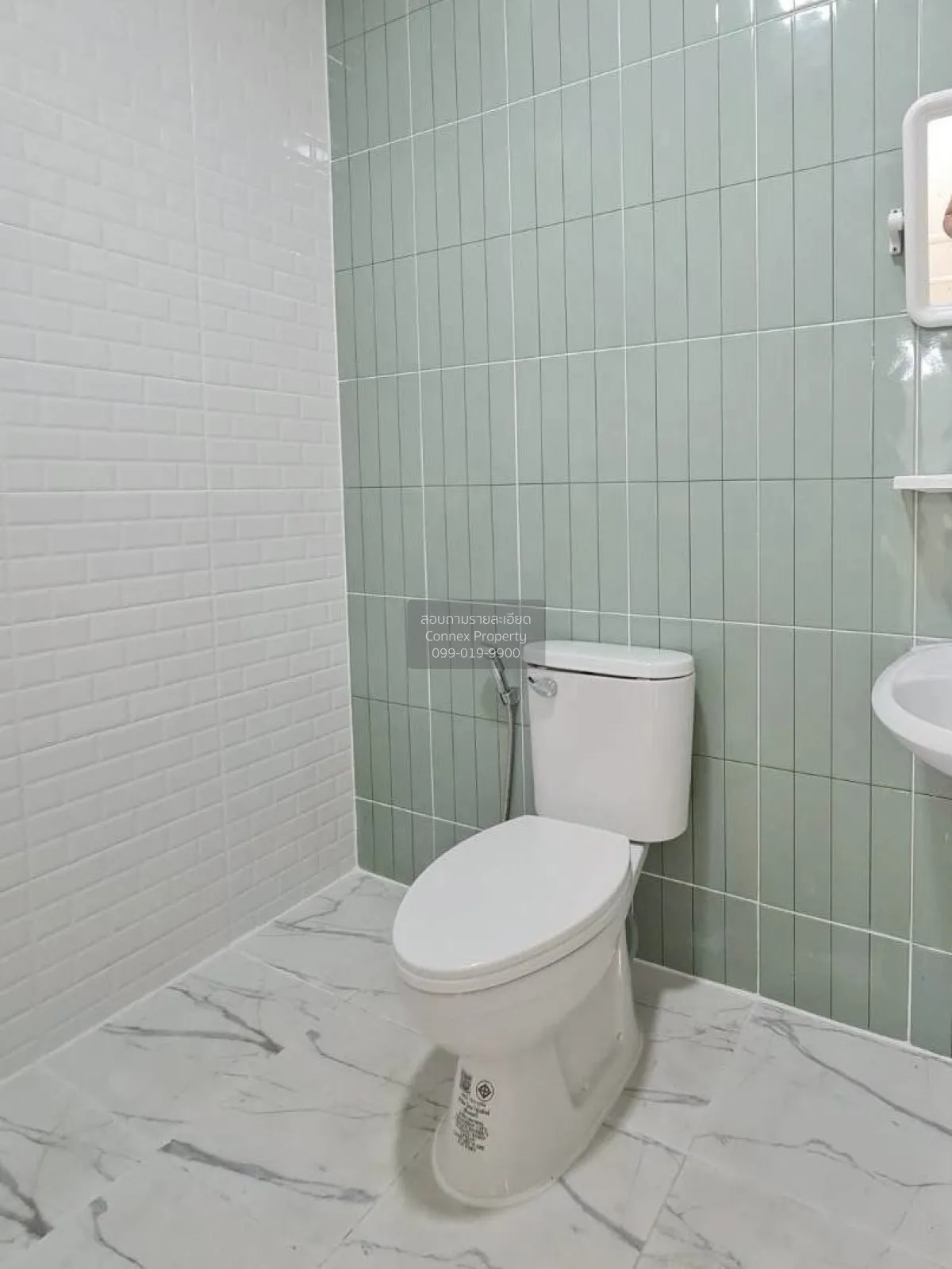 For Sale Townhouse/Townhome  , Kritsana Romklao 12 , newly renova