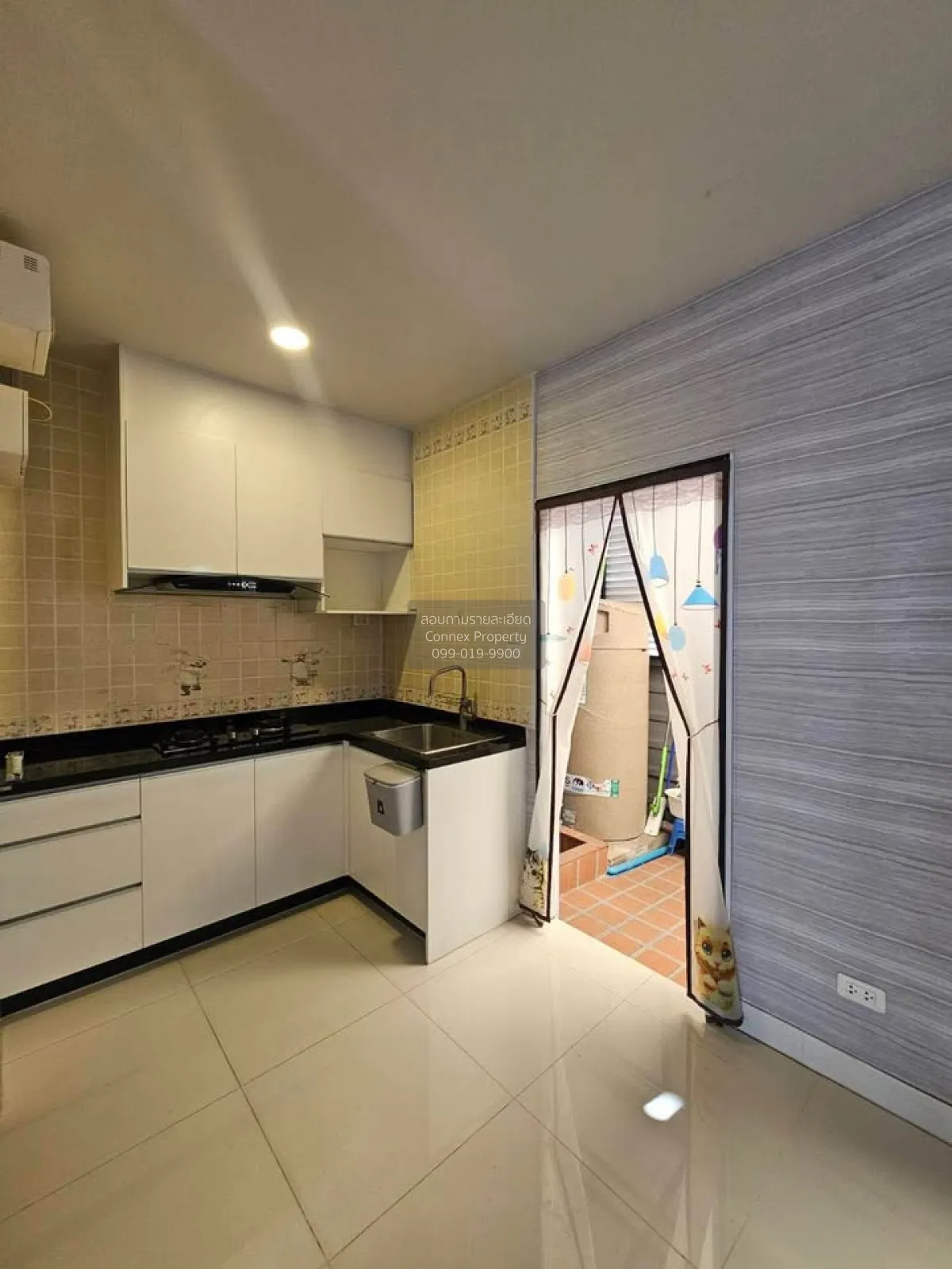 ขายทาวน์เฮ้าส์/ทาวน์โฮม  บริทาเนีย เมกะทาวน์ บางนา ห้องมุม บางแก้