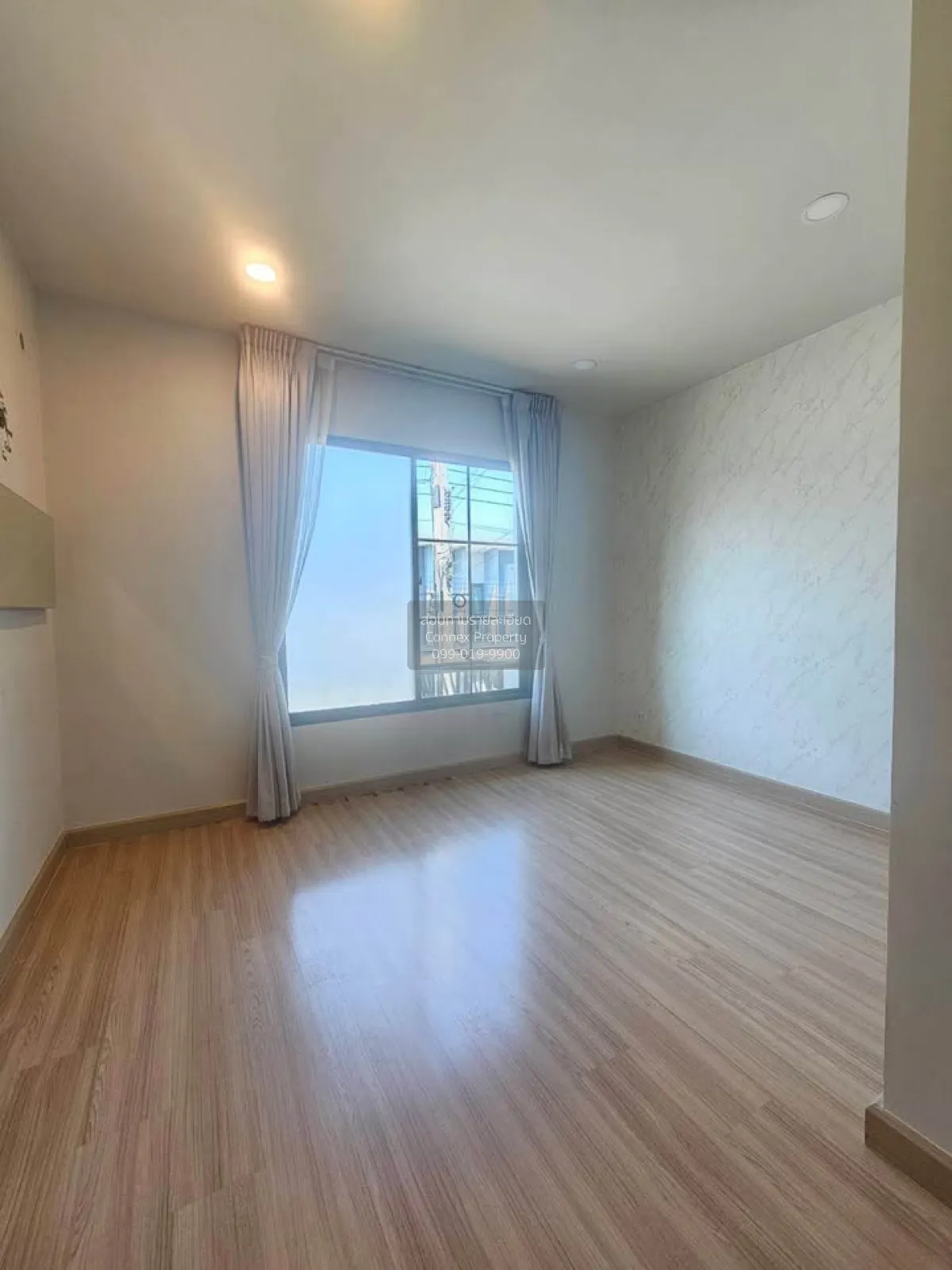 ขายทาวน์เฮ้าส์/ทาวน์โฮม  บริทาเนีย เมกะทาวน์ บางนา ห้องมุม บางแก้