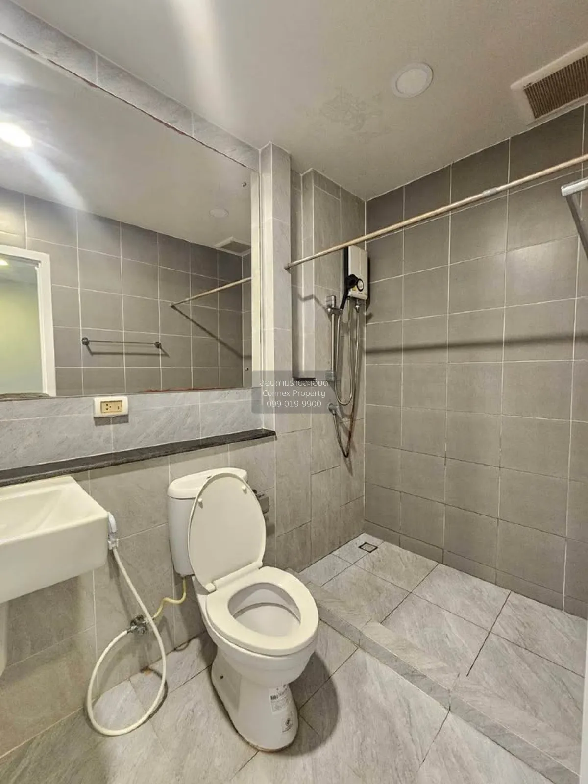 ขายทาวน์เฮ้าส์/ทาวน์โฮม  บริทาเนีย เมกะทาวน์ บางนา ห้องมุม บางแก้