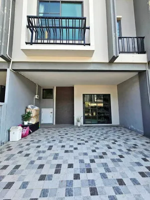 ขายทาวน์เฮ้าส์/ทาวน์โฮม  บริทาเนีย เมกะทาวน์ บางนา ห้องมุม บางแก้ว บางพลี สมุทรปราการ CX-151496