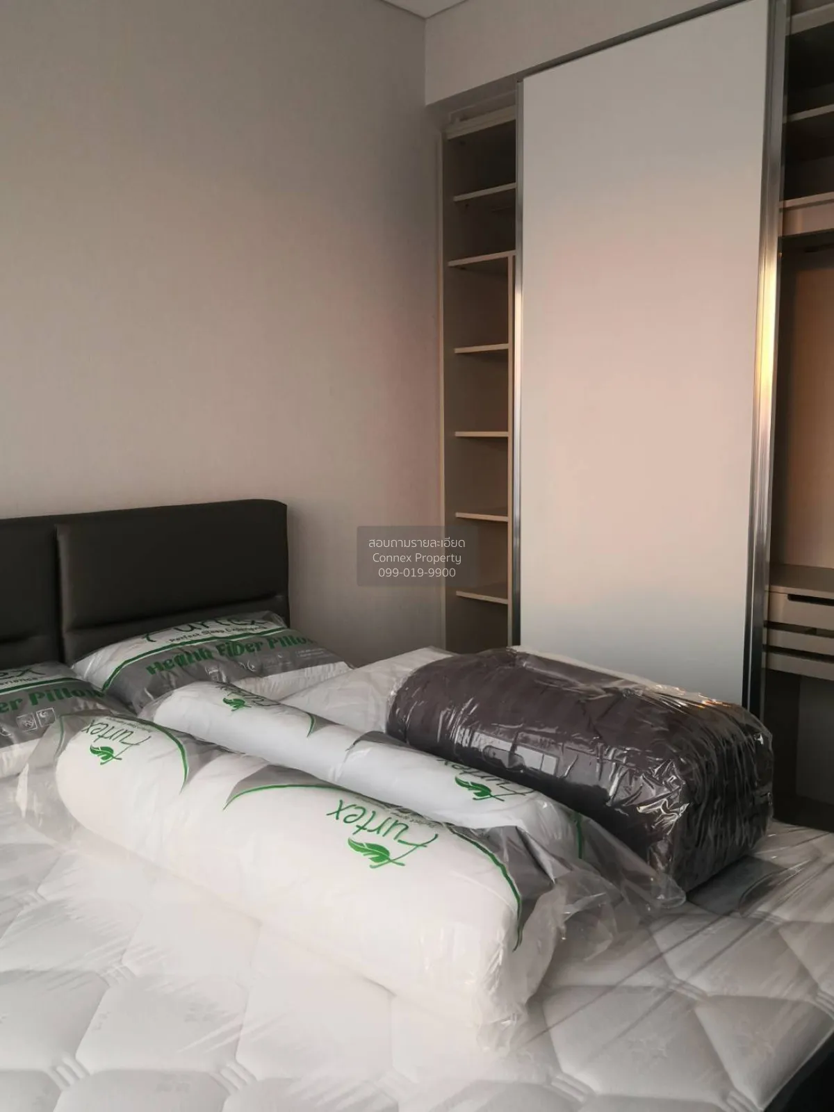 เช่าคอนโด  เดอะ เซนต์ เรซิเดนซ์ MRT-พหลโยธิน จอมพล  เขต จตุจักร ก