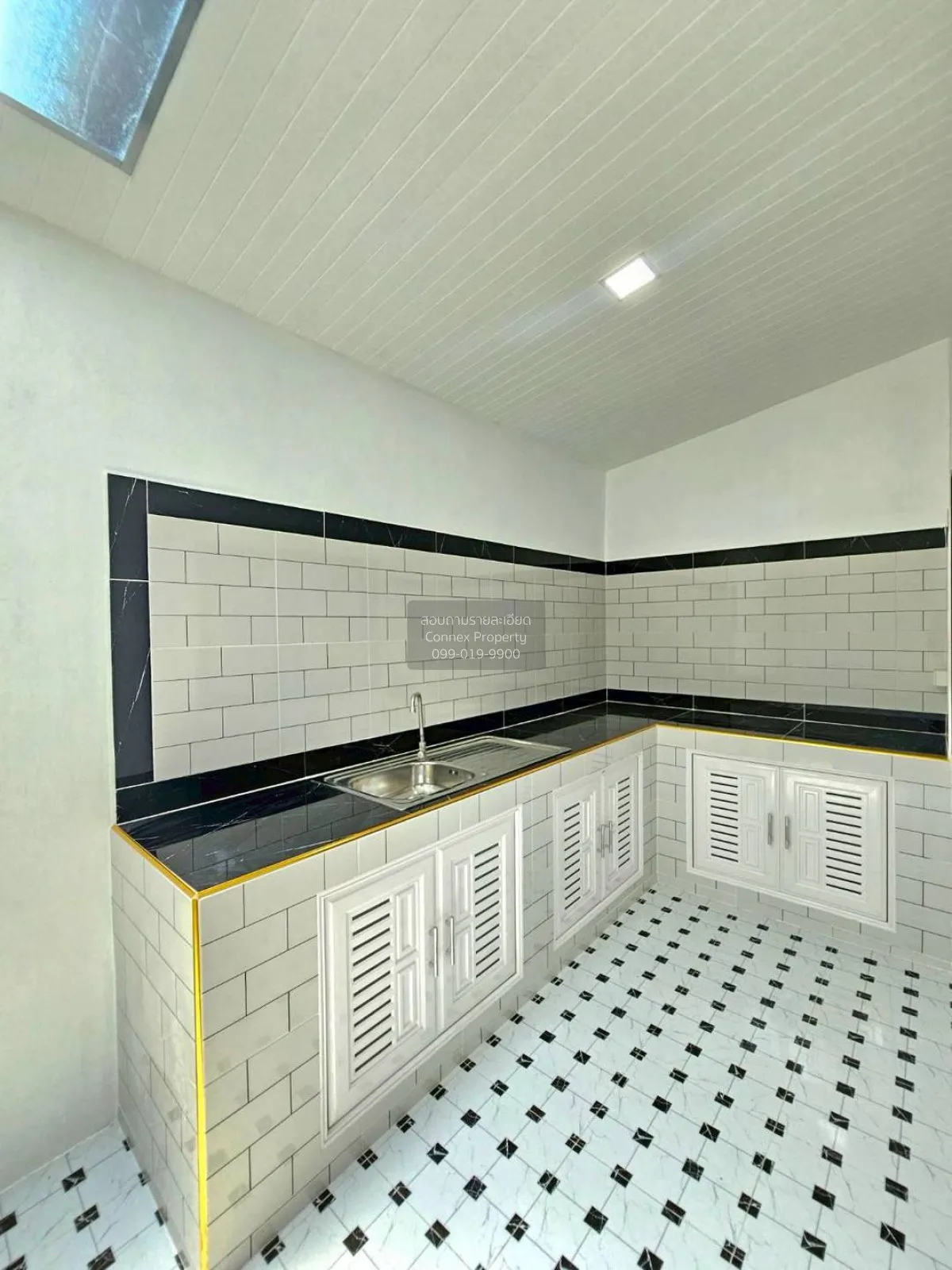 ขายทาวน์เฮ้าส์/ทาวน์โฮม  บ้านบัวทอง 4 บ้านกล้วย-ไทรน้อย รีโนเวทให