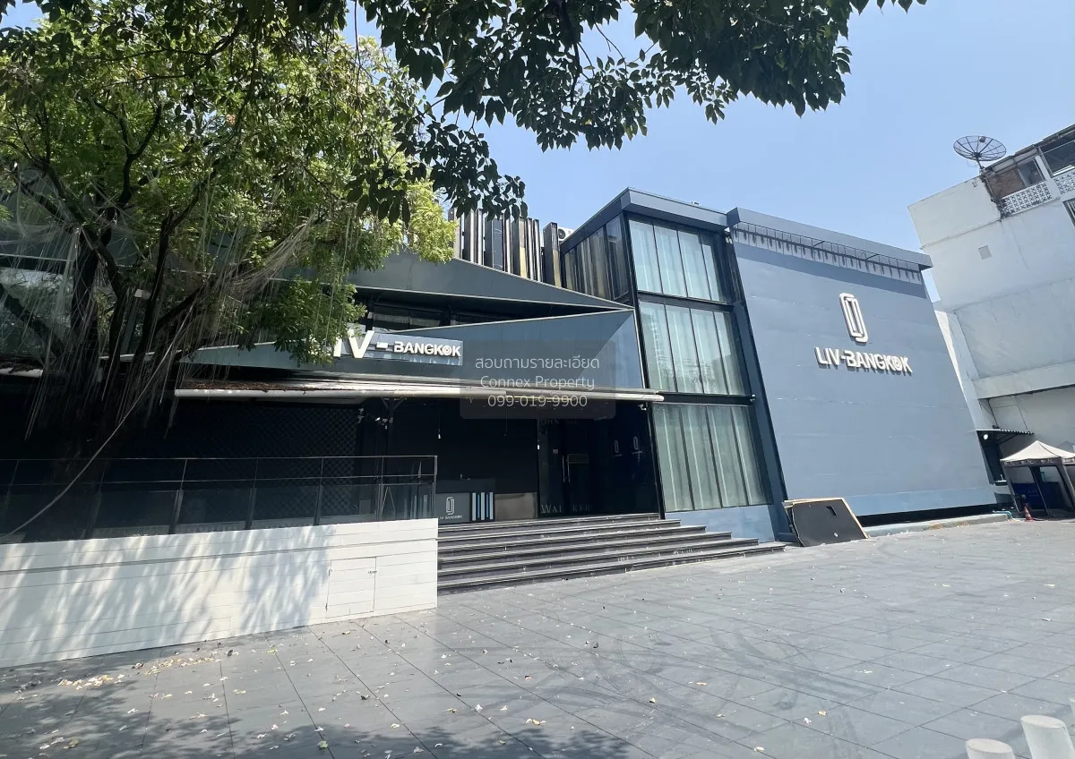 For Rent  For Lease / Business Takeover – 3-Storey Building (2,10 2