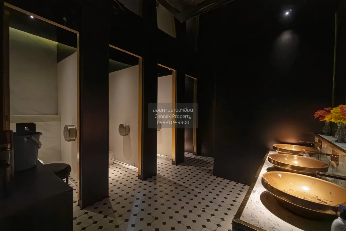 For Rent  For Lease / Business Takeover – 3-Storey Building (2,10