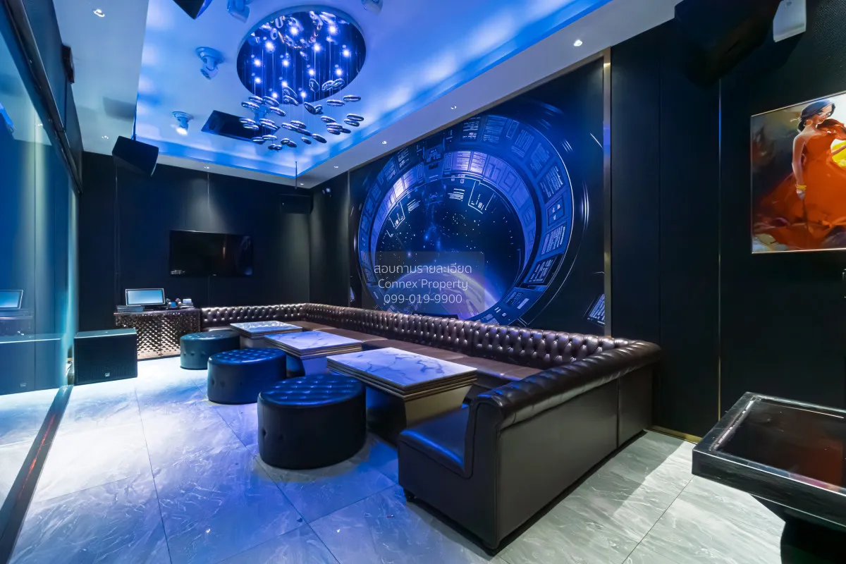 For Rent  For Lease / Business Takeover – 3-Storey Building (2,10