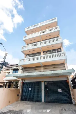 ขายทาวเฮ้าส์ ประชาราษฎร์บำเพ็ญ ซ.5   ห้วยขวาง เขต ห้วยขวาง กรุงเทพ CX-151652